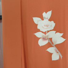 画像をギャラリービューアに読み込む, 付下げ 袷 オレンジ色ｘ白色 ぼかし染め 刺繍入り 花紋様 広衿 正絹 仕立て上がり着物 身丈167cm