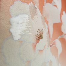 画像をギャラリービューアに読み込む, 付下げ 袷 オレンジ色ｘ白色 ぼかし染め 刺繍入り 花紋様 広衿 正絹 仕立て上がり着物 身丈167cm