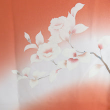 画像をギャラリービューアに読み込む, 付下げ 袷 オレンジ色ｘ白色 ぼかし染め 刺繍入り 花紋様 広衿 正絹 仕立て上がり着物 身丈167cm