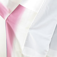 画像をギャラリービューアに読み込む, 付下げ 袷 青紫色ｘピンク色ｘ白色 ぼかし染め 御所庭園に花々紋様 広衿 正絹 仕立て上がり着物 身丈160cm