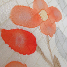 画像をギャラリービューアに読み込む, 付下げ 袷 パステル系 薄黄色ｘ薄紫色ｘオレンジ色 クリーム色系 草花紋様 広衿 正絹 仕立て上がり着物 身丈156cm