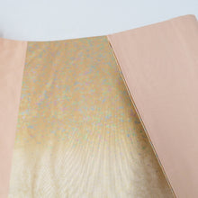 画像をギャラリービューアに読み込む, 袋帯 金糸 ゴールド系 薄オレンジ色ｘ多色 パステル系 サーモンオレンジ 箔紋様 六通柄 正絹 仕立て上がり 長さ432cm