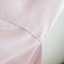 画像をギャラリービューアに読み込む, 付下げ 袷 ピンク系 パステル系 ピンク色ｘ薄緑色ｘ黄色 加賀友禅調 花紋様 広衿 正絹 仕立て上がり着物 身丈163cm