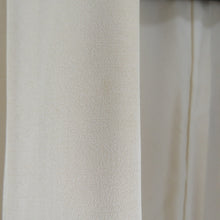 画像をギャラリービューアに読み込む, 付下げ 袷 薄オレンジ色ｘ茶色 パステル系 ベージュ系 扇子に菊紋様 刺繍入り 金糸 広衿 正絹 仕立て上がり着物 身丈154cm