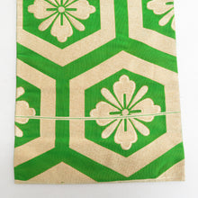 Load image into Gallery viewer, 袋帯 金糸 グリーン系 緑色ｘ金色 亀甲に菊紋様 六通柄 レトロ 正絹 仕立て上がり 長さ416cm