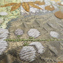 Load image into Gallery viewer, 袋帯 正絹 纐纈 ふくれ織 金色ｘ緑色ｘ黄色ｘ多色 四季紋様 お太鼓柄 仕立て上がり 着物帯 長さ440cm