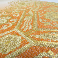 画像をギャラリービューアに読み込む, 袋帯 綴れ オレンジ色ｘ金色 金糸 お太鼓柄 華紋に唐草 正絹 仕立て上がり 着物帯 長さ432cm