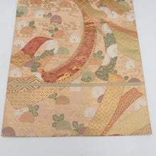 画像をギャラリービューアに読み込む, 袋帯 純金箔24K 流水に熨斗と菊紋様 金糸 ベージュピンクｘ緑色ｘ多色パステル系 ゴールド系 六通柄 正絹 仕立て上がり 着物帯 長さ432cm