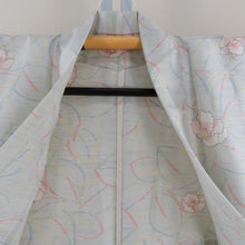 画像をギャラリービューアに読み込む, 紬 着物 単衣 椿模様 薄青色ｘピンク色ｘ多色 パステル系 バチ衿 正絹 仕立て上がり着物 身丈161cm