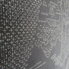 画像をギャラリービューアに読み込む, 紬 着物 黒色ｘ灰色 茶色系 四角に風景模様 袷 バチ衿 正絹 カジュアル 仕立て上がり 身丈157cm