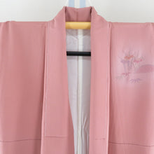 画像をギャラリービューアに読み込む, 付下げ 袷 ピンク色ｘ薄紫色ｘ多色 パステル系 スワトー刺繍入り 花々に御所車紋様 広衿 正絹 仕立て上がり着物 身丈158cm