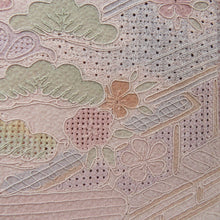 画像をギャラリービューアに読み込む, 付下げ 袷 ピンク色ｘ薄紫色ｘ多色 パステル系 スワトー刺繍入り 花々に御所車紋様 広衿 正絹 仕立て上がり着物 身丈158cm