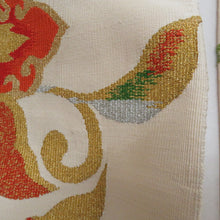 画像をギャラリービューアに読み込む, 名古屋帯 正絹 本綴れ 花紋様 お太鼓柄 金糸銀糸 ベージュ色ｘ金色x多色 カジュアル 仕立て上がり 着物帯 長さ364cm