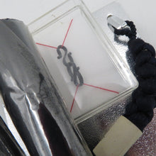 Load image into Gallery viewer, 和小物 羽織紐 男性用 紺色 丸組 手組紐 箱付き 正絹 メンズ用 和装小物 モスグリーン