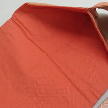 画像をギャラリービューアに読み込む, 名古屋帯 正絹 扇子に鳥紋様 刺繍入り お太鼓柄 薄オレンジ色ｘ金色ｘ多色 金糸 カジュアル 仕立て上がり 着物帯 長さ343cm