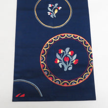 画像をギャラリービューアに読み込む, 名古屋帯 正絹 丸に花紋様 六通柄 紺色ｘ赤色ｘ白色 金糸 カジュアル 仕立て上がり 着物帯 長さ364cm