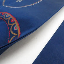 画像をギャラリービューアに読み込む, 名古屋帯 正絹 丸に花紋様 六通柄 紺色ｘ赤色ｘ白色 金糸 カジュアル 仕立て上がり 着物帯 長さ364cm