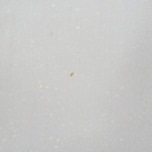 Load image into Gallery viewer, 訪問着 袷 灰色ｘ薄ピンク色 グレー系 ぼかし タタキ染め 小花紋様 一つ紋 蔦紋 広衿 正絹 仕立て上がり着物 身丈157cm