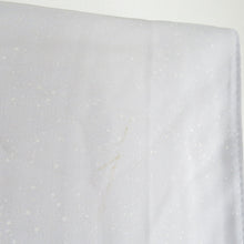 Load image into Gallery viewer, 訪問着 袷 灰色ｘ薄ピンク色 グレー系 ぼかし タタキ染め 小花紋様 一つ紋 蔦紋 広衿 正絹 仕立て上がり着物 身丈157cm