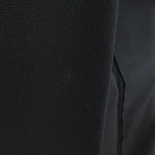 Load image into Gallery viewer, 黒留袖 風景紋様 五三桐蔦紋 正絹 黒色ｘ青色ｘ多色 落款入り 比翼 袷 広衿 礼装着物 フォーマル 仕立て上がり 身丈155cm