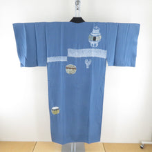 Load image into Gallery viewer, 男着物 紬 アンサンブル 襦袢付 袷 紺色 正絹 男性用きもの 羽織 金閣寺模様 襦袢セット 絞り 三点セット メンズ 仕立て上がり 和服 男物 カジュアル 身丈143cm