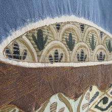 Load image into Gallery viewer, 男着物 紬 アンサンブル 襦袢付 袷 紺色 正絹 男性用きもの 羽織 金閣寺模様 襦袢セット 絞り 三点セット メンズ 仕立て上がり 和服 男物 カジュアル 身丈143cm