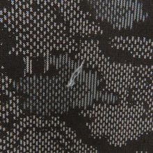 Load image into Gallery viewer, 紬 着物 アンサンブル 羽織付き セット 風景模様 袷 バチ衿 焦げ茶色ｘ灰色 正絹 カジュアル 仕立て上がり 身丈155cm