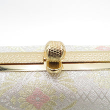 Load image into Gallery viewer, 草履・バッグセット 礼装用 Ｍサイズ フォーマル シルバーｘゴールド 華文柄 24cm