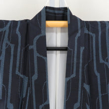 Load image into Gallery viewer, 紬 着物 アンサンブル 道行付き セット 幾何学模様 袷 バチ衿 紺色ｘ青色 正絹 カジュアル 仕立て上がり 身丈157cm