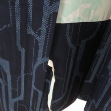 画像をギャラリービューアに読み込む, 紬 着物 アンサンブル 道行付き セット 幾何学模様 袷 バチ衿 紺色ｘ青色 正絹 カジュアル 仕立て上がり 身丈157cm