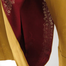 Load image into Gallery viewer, 襦袢 辛子色 正絹 地紋入り 花紋様 半衿付き 長襦袢 仕立て上がり 女性着物用 身丈158cm