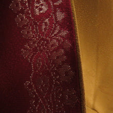 Load image into Gallery viewer, 襦袢 辛子色 正絹 地紋入り 花紋様 半衿付き 長襦袢 仕立て上がり 女性着物用 身丈158cm