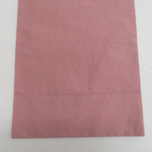 Load image into Gallery viewer, 袋帯 洒落袋帯 正絹 紬系 ダークピンク色ｘ緑色 お太鼓柄 椿紋様 カジュアル 仕立て上がり 着物帯 長さ424cm