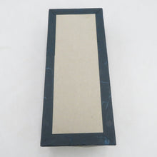 Load image into Gallery viewer, 和小物 羽織紐 男性用 茶色 丸組 手組紐 箱付き 正絹 メンズ用 和装小物 モスグリーン