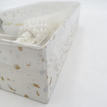 Load image into Gallery viewer, 和小物 羽織紐 男性用 白色 丸組 箱付き 正絹 メンズ用 和装小物 モスグリーン