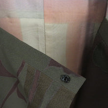 Load image into Gallery viewer, 道行 小豆色ｘ茶色 渋い系 植物模様 正絹 染め模様 着物コート 和装用 ちりよけ 身丈92cm