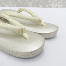 画像をギャラリービューアに読み込む, 草履・バッグセット 白梅謹製 礼装用 LLサイズ フォーマル ゴールド系 シャンパンゴールド 華紋 亀甲 25.5cm 日本製 牛皮底面