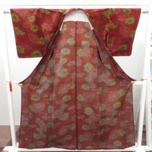 画像をギャラリービューアに読み込む, ウール着物 単衣 深赤地 赤花 黄花 バチ衿 しつけ糸付き カジュアルきもの 普段着物 仕立て上がり ウールきもの 身丈159.3cm