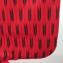 画像をギャラリービューアに読み込む, ウール着物 単衣 赤地 矢羽根 赤×黒 バチ衿 カジュアルきもの 普段着物 仕立て上がり ウールきもの 身丈151.2cm