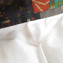 Load image into Gallery viewer, ウール着物 単衣 黒×グレー 多色 バチ衿 肩当て付き カジュアルきもの 普段着物 仕立て上がり ウールきもの 和洋ミックス 身丈154.3cm