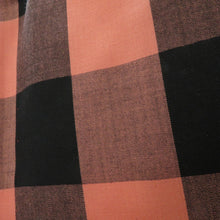 Load image into Gallery viewer, ウール着物 単衣 黒×ピンク ブロックチェック チェック 格子柄 バチ衿 カジュアルきもの 普段着物 仕立て上がり ウールきもの 和洋ミックス 身丈150.5cm