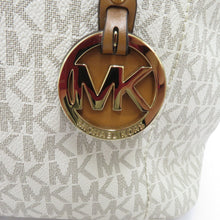 画像をギャラリービューアに読み込む, Michael Kors マイケルコース トートバッグ バニラ 総柄 チャーム付き 30H6GTTT3V 150