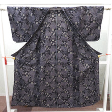 画像をギャラリービューアに読み込む, ウール着物 単衣 ネイビー×ホワイト 絣調 バチ衿 カジュアルきもの 普段着物 仕立て上がり ウールきもの 和洋ミックス 身丈149.5cm