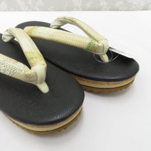 画像をギャラリービューアに読み込む, 草履 ＥＶＡ使用 コルク草履 ブラック×クリーム系×ホワイト 紬地鼻緒 フリーサイズ 24.0ｃｍ 日本製 夢衣