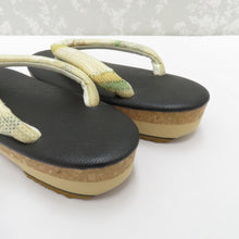 画像をギャラリービューアに読み込む, 草履 ＥＶＡ使用 コルク草履 ブラック×クリーム系×ホワイト 紬地鼻緒 フリーサイズ 24.0ｃｍ 日本製 夢衣