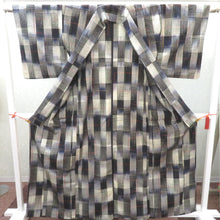 画像をギャラリービューアに読み込む, 紬 着物 単衣 黒×白×紺 赤×黄×緑 格子柄 広衿 正絹 仕立て上がり着物 チェック 身丈162.5cm