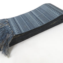 Load image into Gallery viewer, 角帯 正絹 ブルー系×ベージュ系 幾何学縞模様 リバーシブル 紳士 男性用 メンズ 男帯 着物 和装 未仕立て 長さ455cm