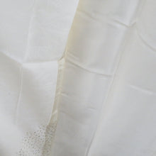 Load image into Gallery viewer, 襦袢 礼装用 白色ｘ金色ｘ銀色 箔入り 小梅模様 正絹 地紋入り 半衿付き 広衿 長襦袢 仕立て上がり 女性着物用 身丈130cm