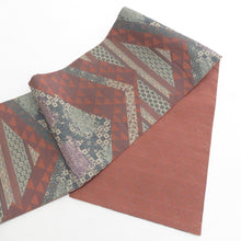 Load image into Gallery viewer, 袋帯 洒落袋帯 紹巴織 正絹 金糸 名物裂紋様 茶色ｘ薄紫色ｘ緑色 全通柄 仕立て上がり 着物帯 長さ440cm