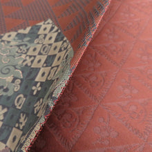 Load image into Gallery viewer, 袋帯 洒落袋帯 紹巴織 正絹 金糸 名物裂紋様 茶色ｘ薄紫色ｘ緑色 全通柄 仕立て上がり 着物帯 長さ440cm